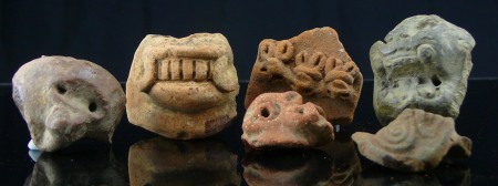 Précolombien - Lot de 6 fragments de têtes en terre cuite (Animaux) - 700 / 900 ap. J.-C.