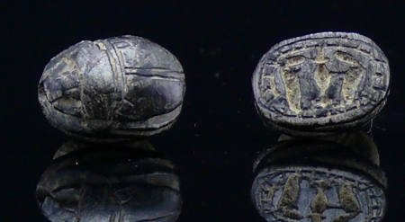 Egypte - Basse époque - Scarabée en pierre (cobras) - 633-332 av. J.-C. - (26-30ème dynastie)