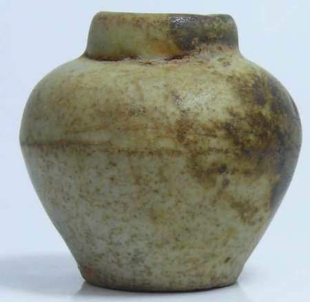 Chine  - Longquan, Yuan  - Pot en porcelaine - 13ème / 14ème siècle 
