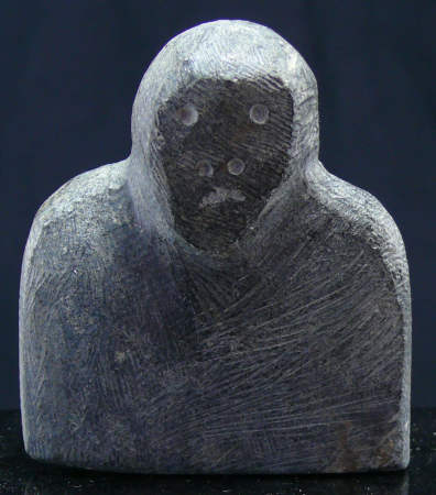 Canada - Inuit - Sculpture inuite en pierre représentant un buste d'homme - Artiste Mark Alikaswa - Année 1970 / 1980