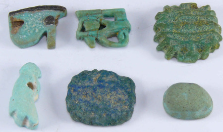 Egypte - Lot de 6 amulettes - 633-332 av. J.-C. - (26-30ème dynastie)